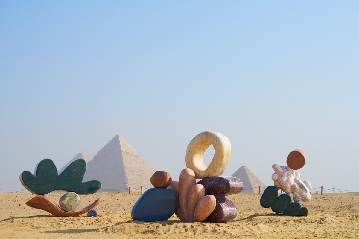 Alex Proba and SolidNature, Infinity Echoes, installation view, Forever Is Now 05, Pyramids of Giza, 2025. Photo: MO4 Network. Image courtesy of Art D'Égypte.